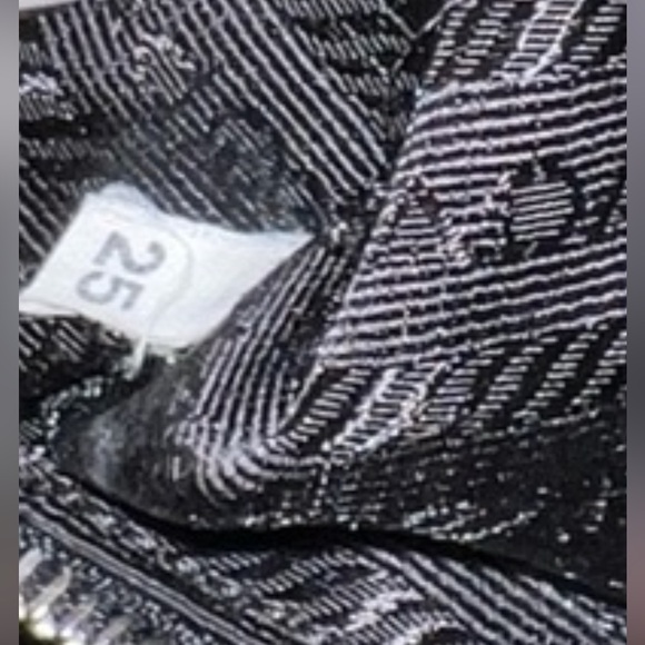 Authentic Vintage 2002 Prada Re-Nylon Y2K Purse Tessuto Moon Bag - Picture 15 of 16